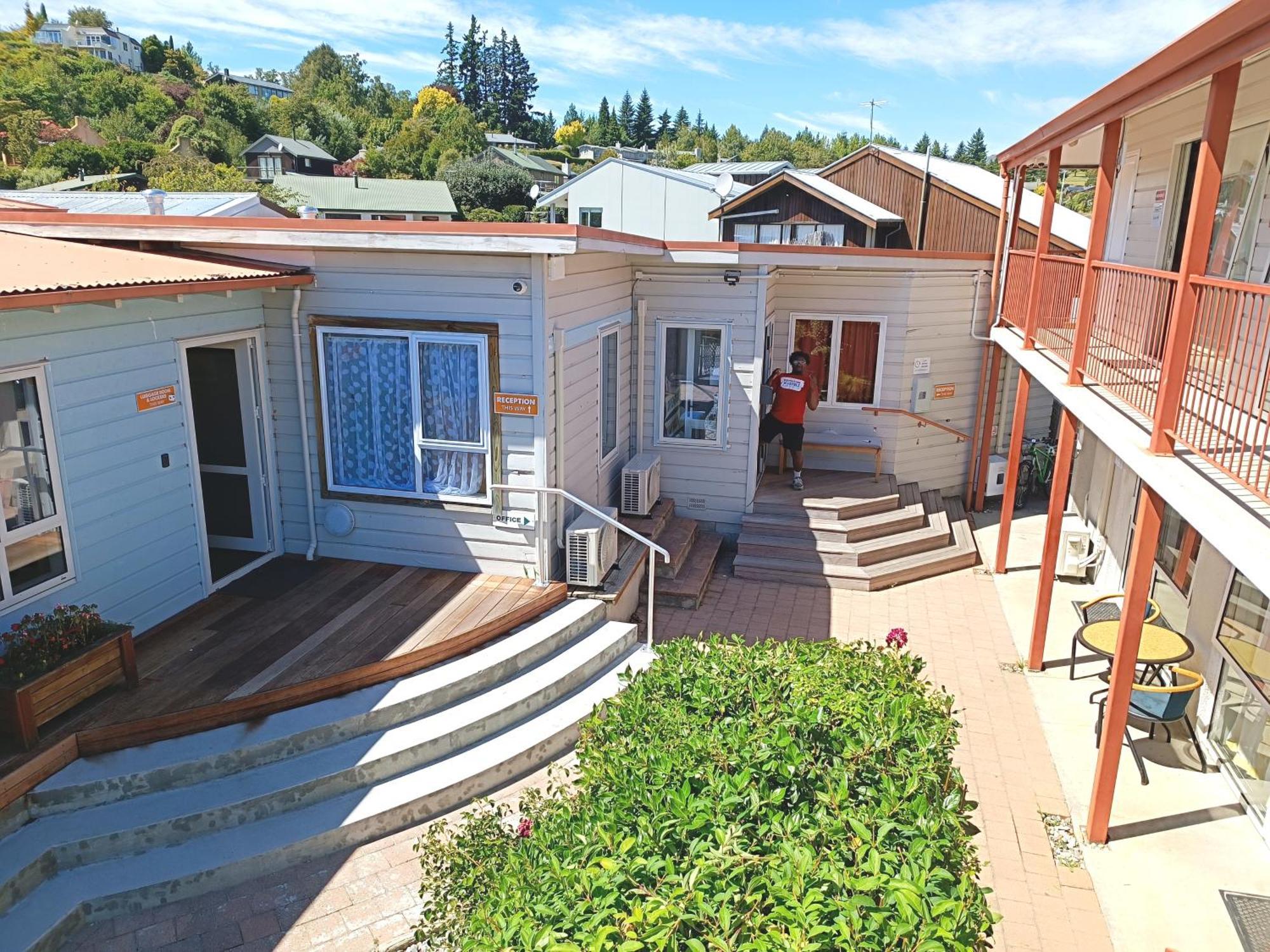 Adventure Wanaka Hostel Esterno foto